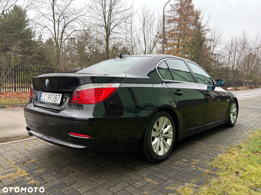 BMW Seria 5 525d - 4