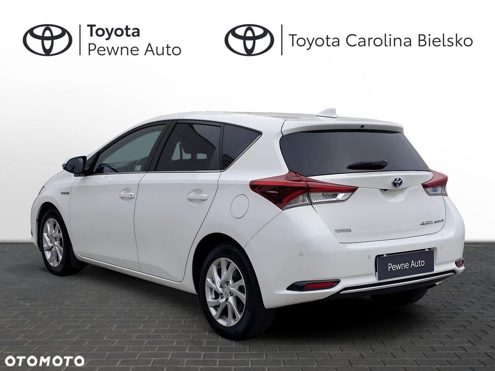 Toyota Auris - 2