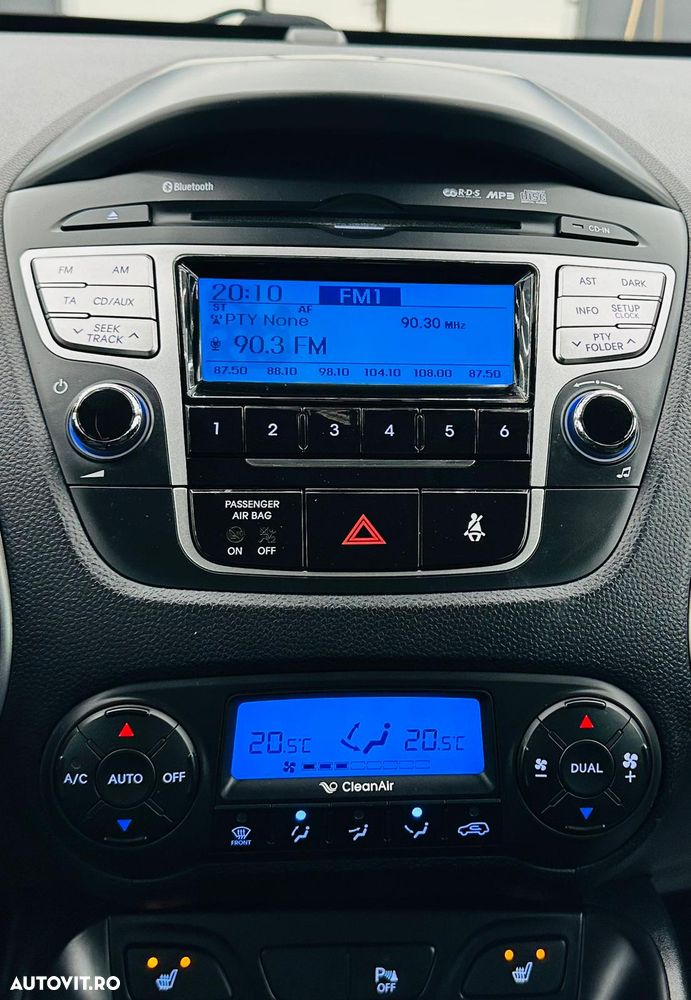 Hyundai ix35 1.7 CRDI 2WD blue Finale Gold - 24