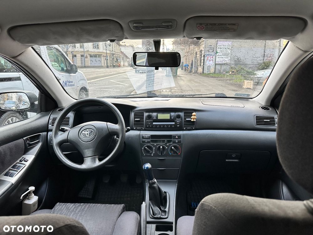 Toyota Corolla 1.4 VVT-i Base - 4