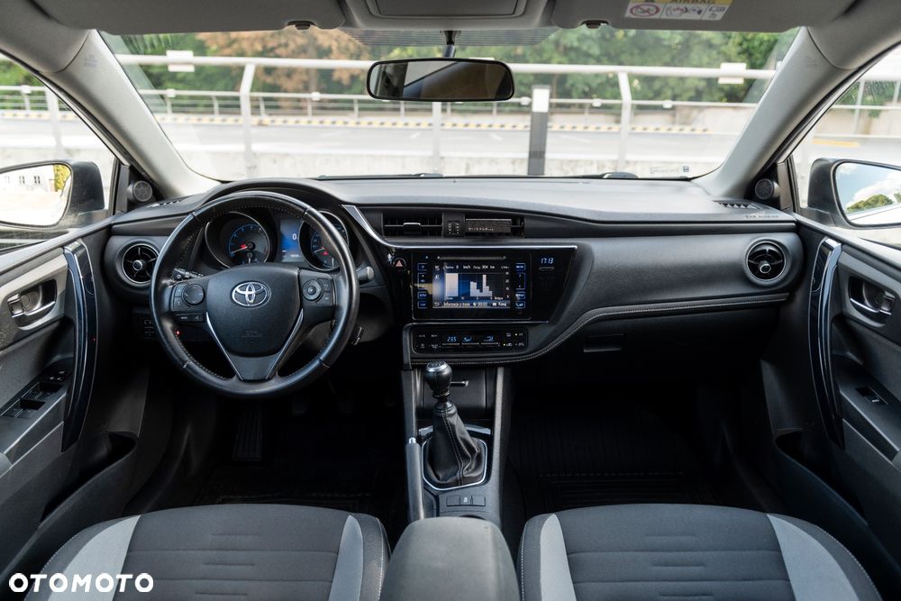 Toyota Auris 1.6 Active - 11