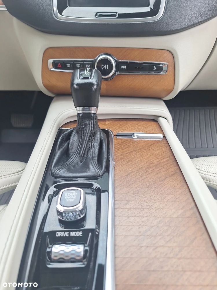 Volvo XC 90 T6 AWD Geartronic Inscription - 18