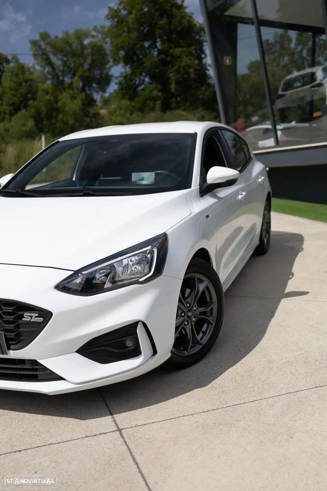 Ford Focus 1.0 EcoBoost S&S ST-LINE - 14