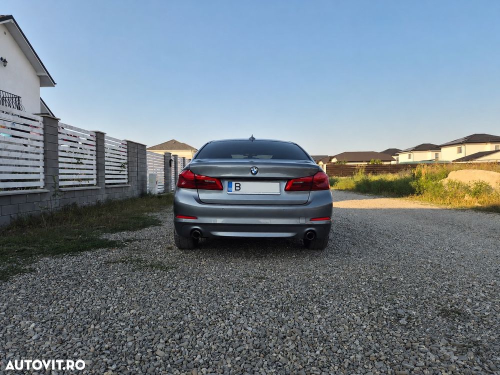 BMW Seria 5 520i AT - 4