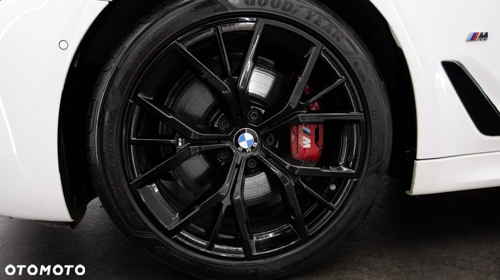 BMW Seria 5 530i xDrive mHEV M Sport sport - 11