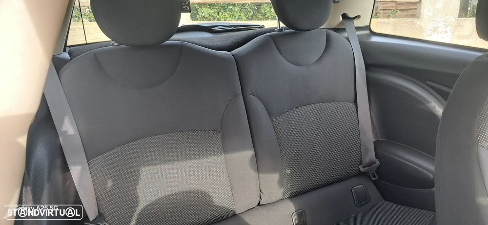 MINI 3 Portas One D - 28