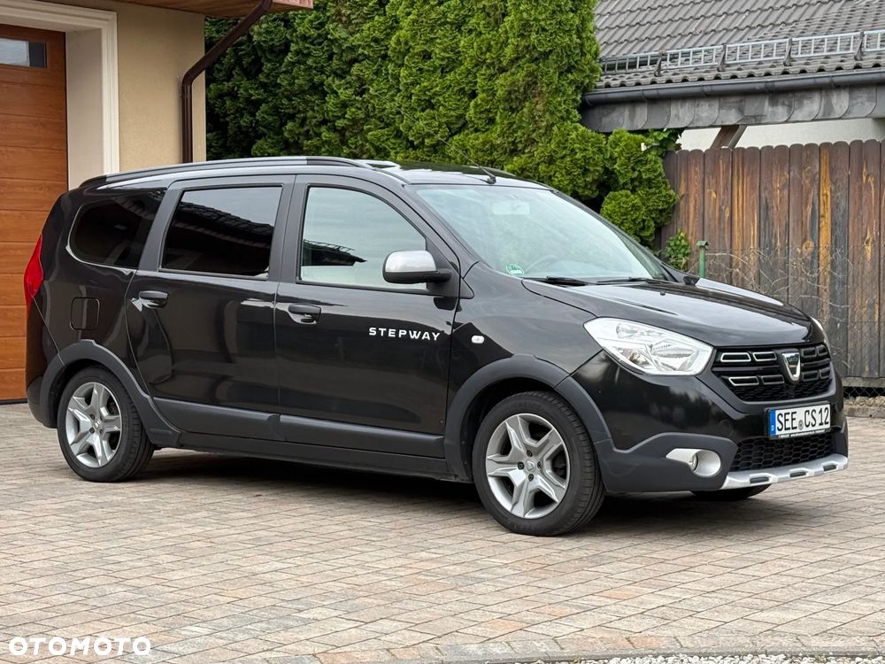 Dacia Lodgy 1.6 SCe Stepway S&S - 2