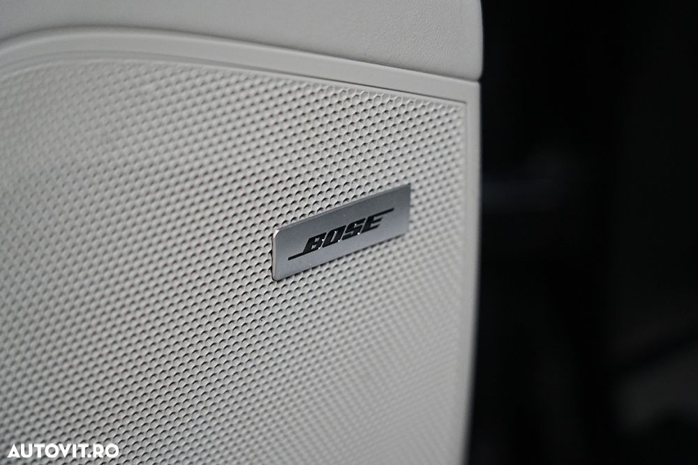 Porsche Cayenne - 32