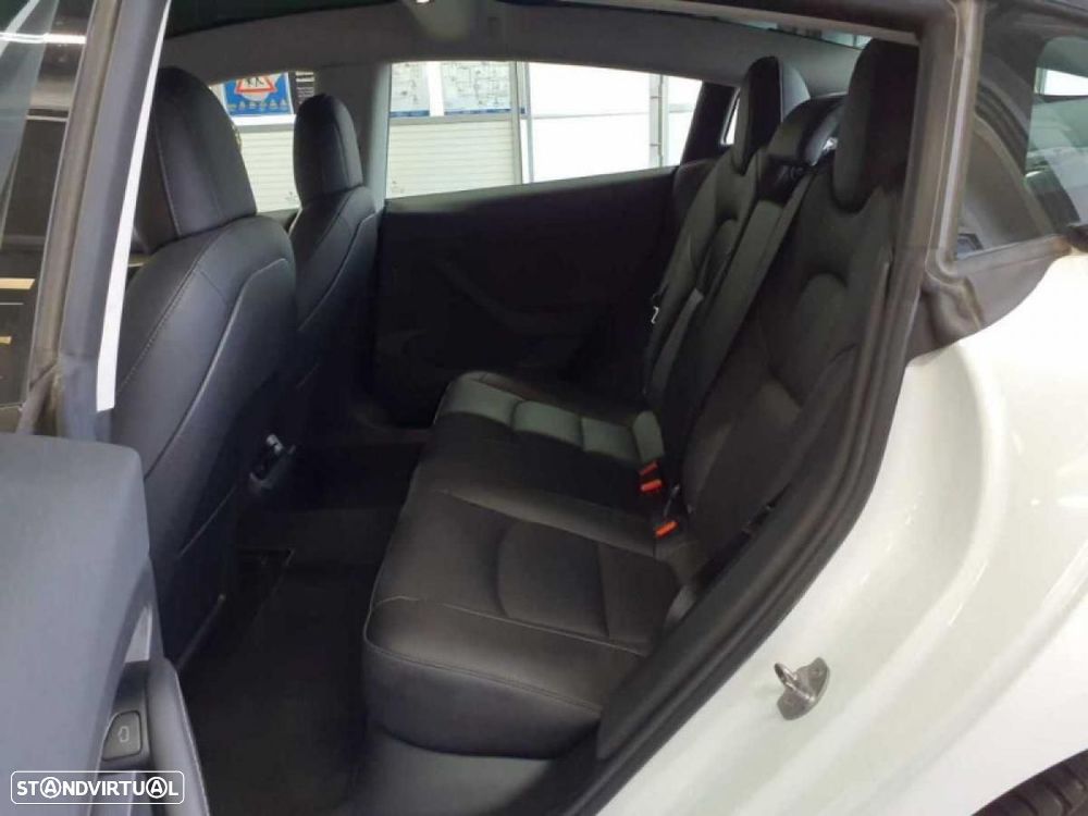 Tesla Model 3 Standard Range Plus RWD - 6