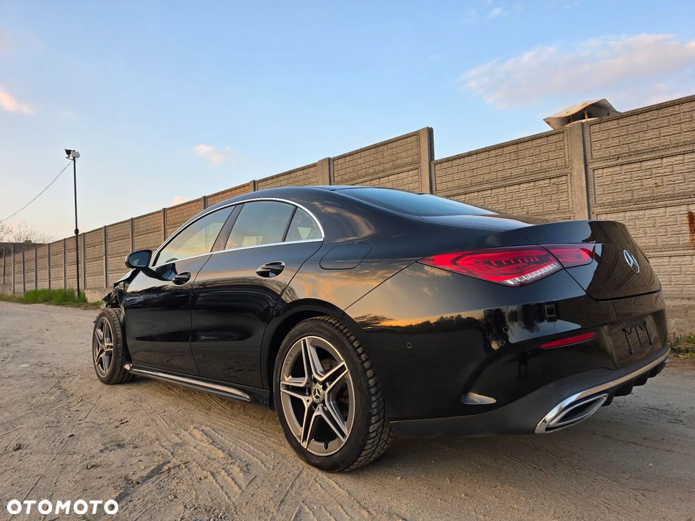 Mercedes-Benz CLA 180 AMG Line - 6