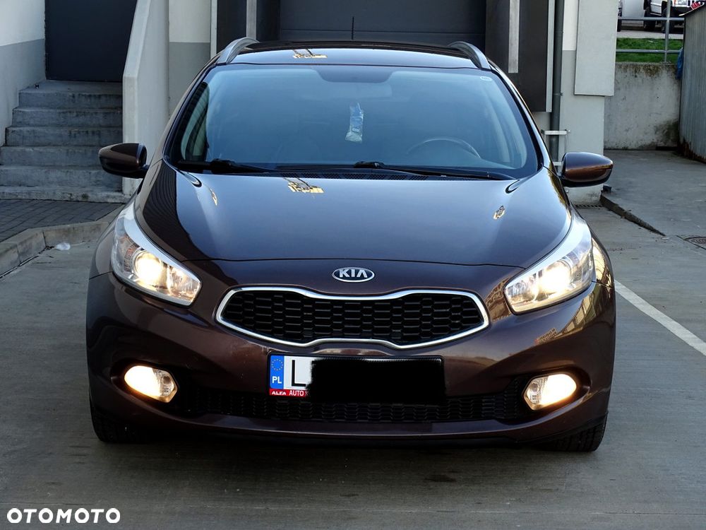 Kia Ceed 1.6 GDI Dream Team Edition - 2