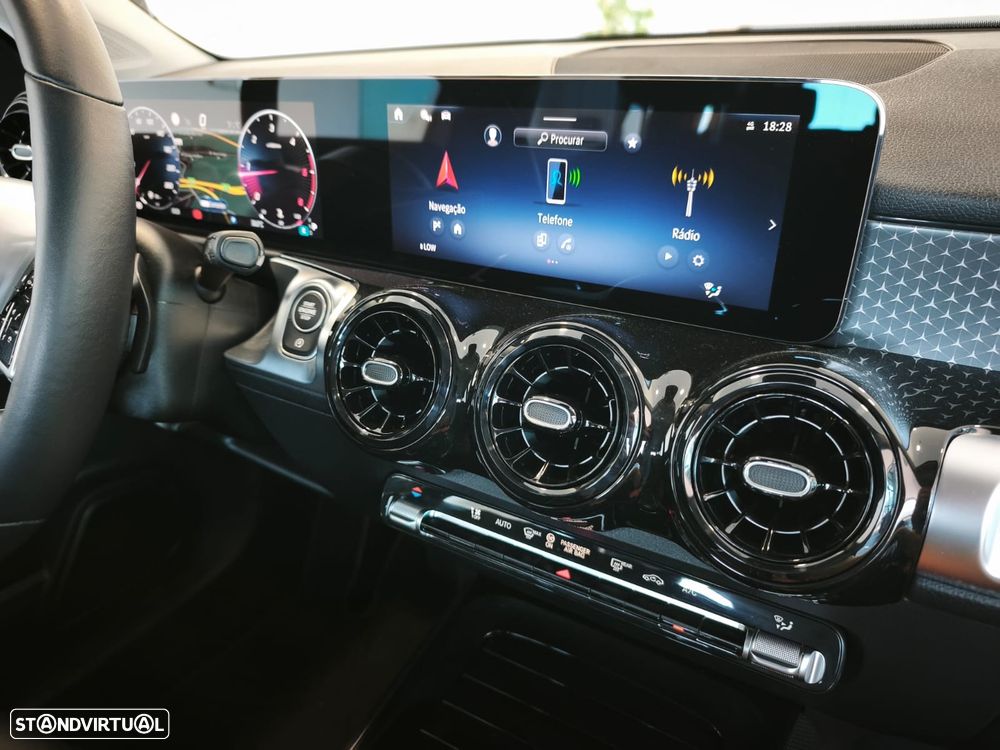 Mercedes-Benz GLB 180 d Progressive - 35