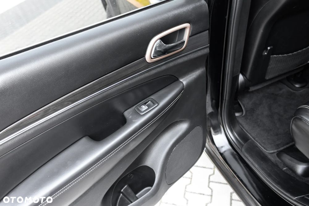 Jeep Grand Cherokee 3.0 CRD Overland - 29