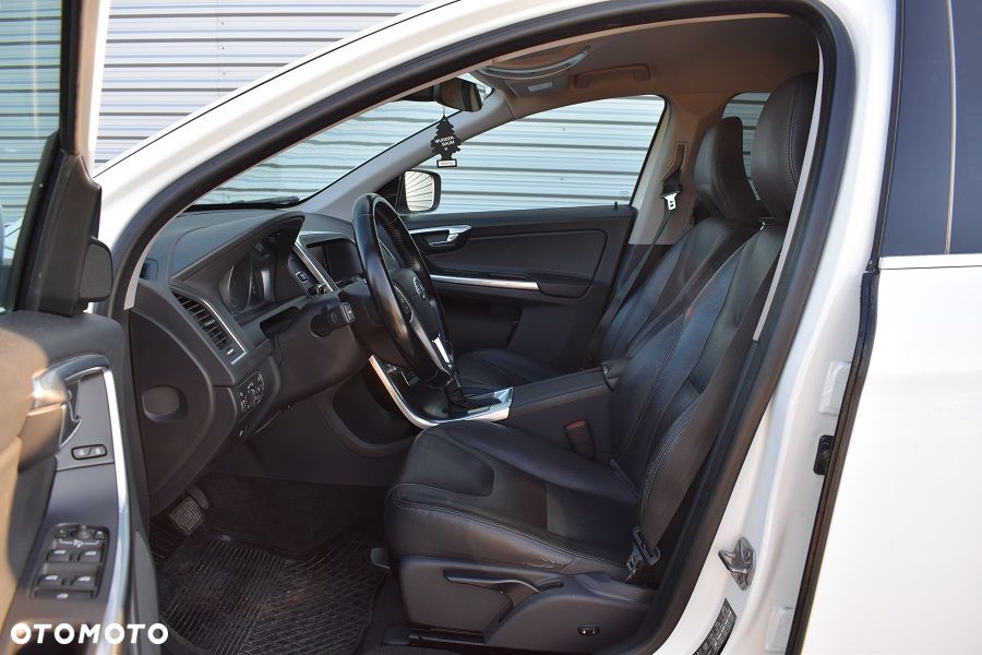 Volvo XC 60 D4 Geartronic Summum - 6
