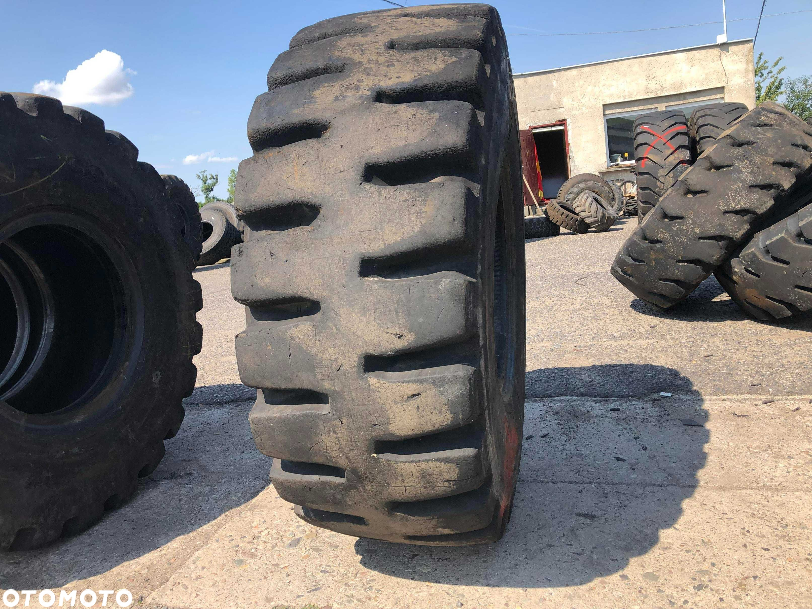 Opona Używana 20.5r25 Bridgestone D-LUG Radial Skalna 90% Bieżnika - 2