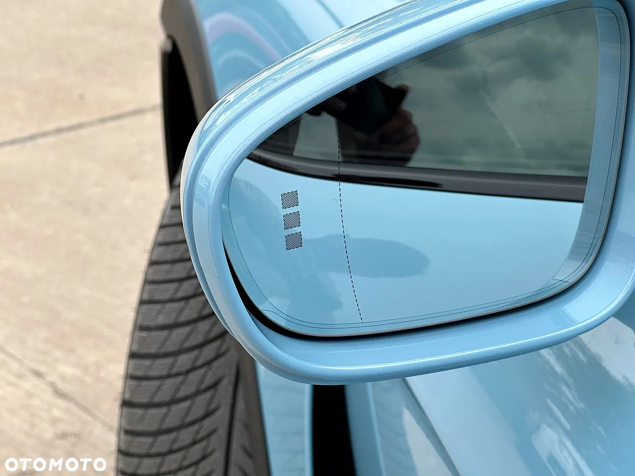 Porsche Taycan Turbo Cross Turismo - 16