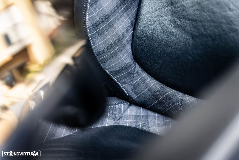 MINI Cabrio Cooper Sidewalk Special Edition - 26