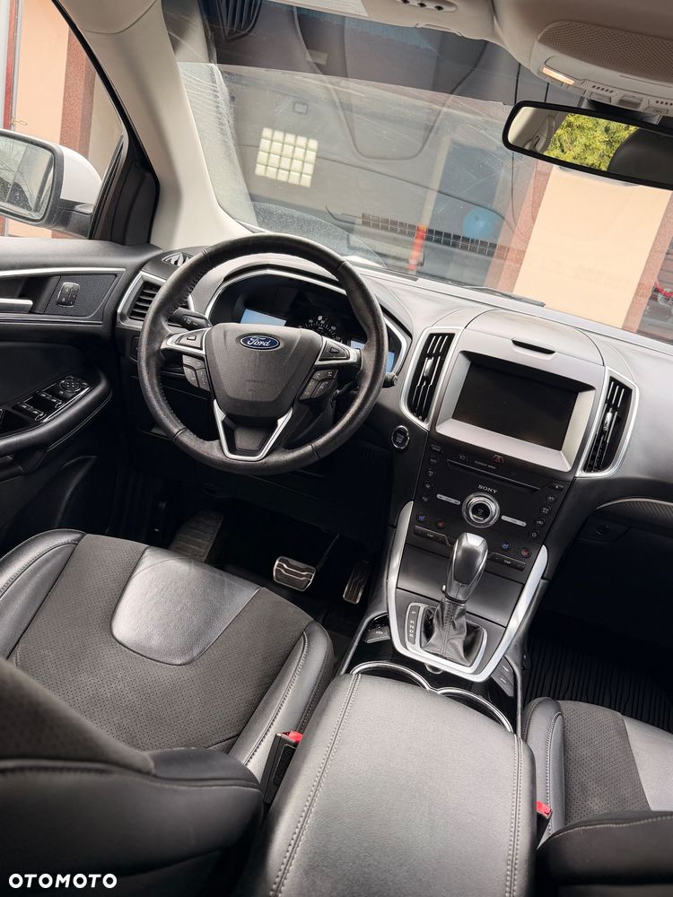 Ford Edge - 12