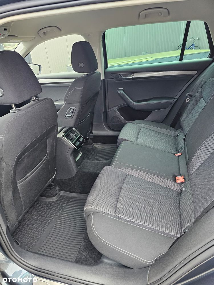 Skoda Superb 2.0 TSI Style DSG - 4