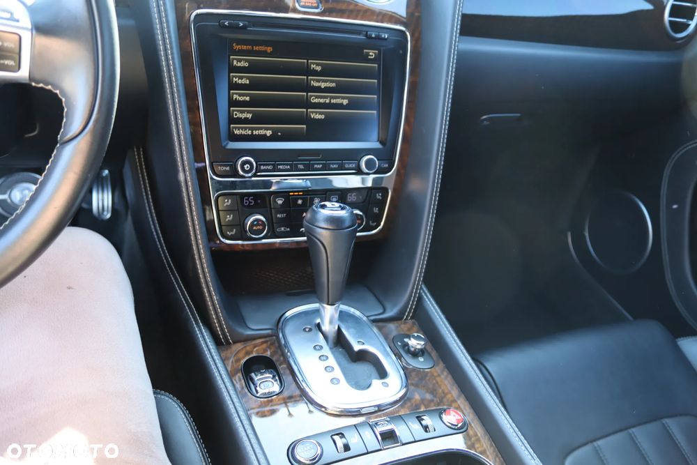 Bentley Continental GT V8 Convertible - 23