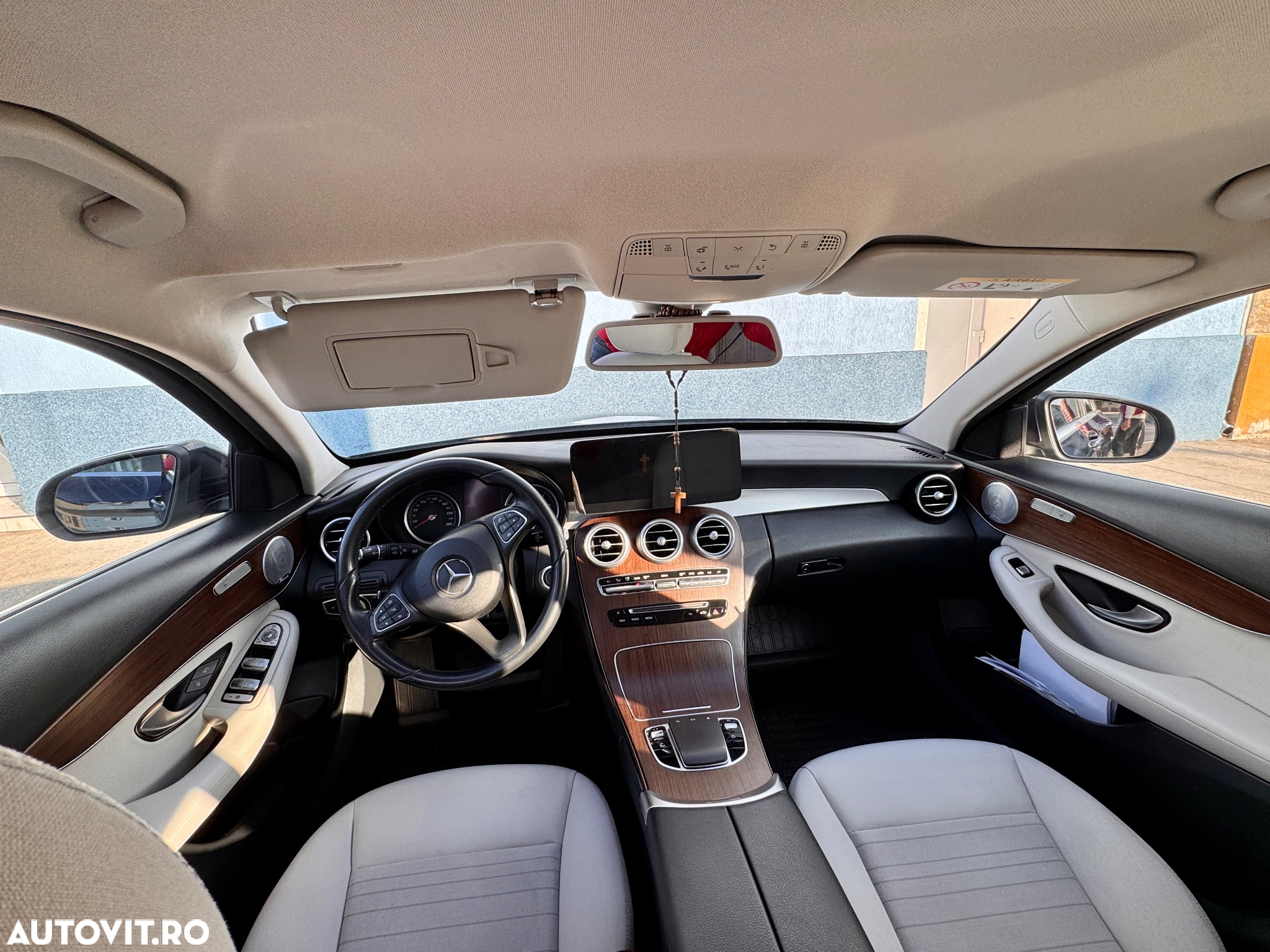Mercedes-Benz C - 7