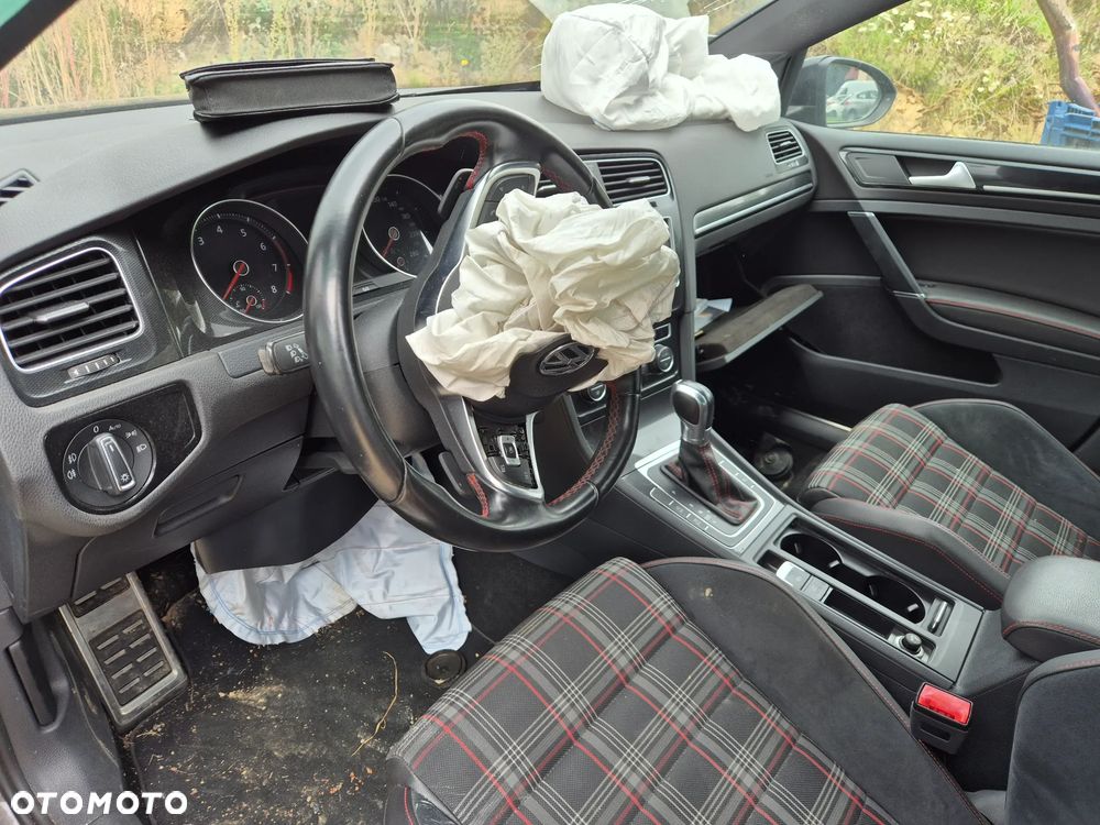 Volkswagen Golf GTI Performance BlueMotion Technology DSG - 15