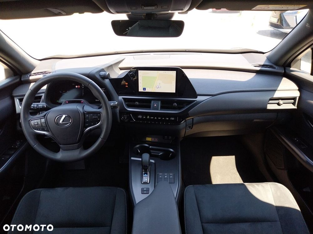 Lexus UX 300h Business - 9