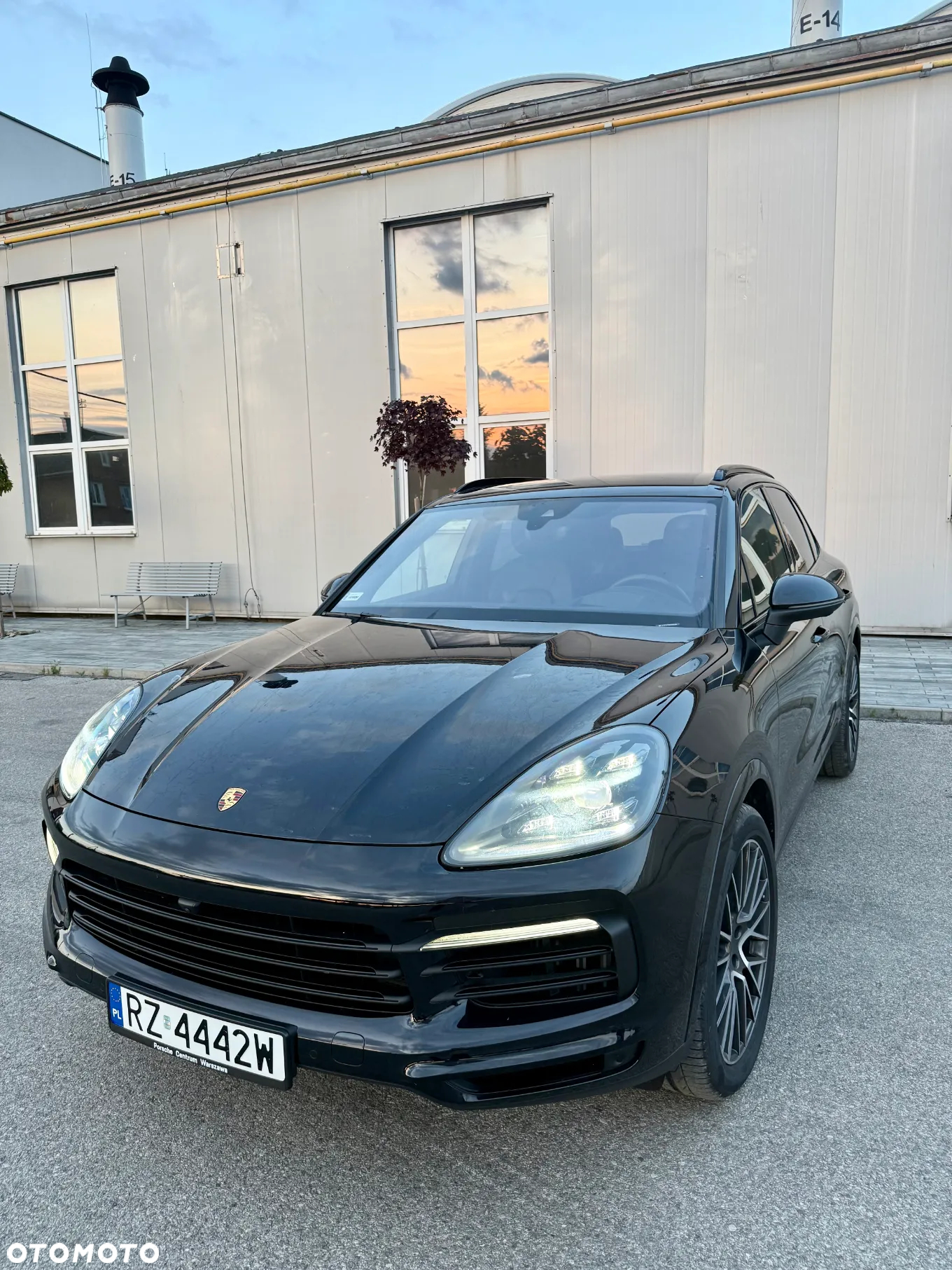 Porsche Cayenne Standard - 4