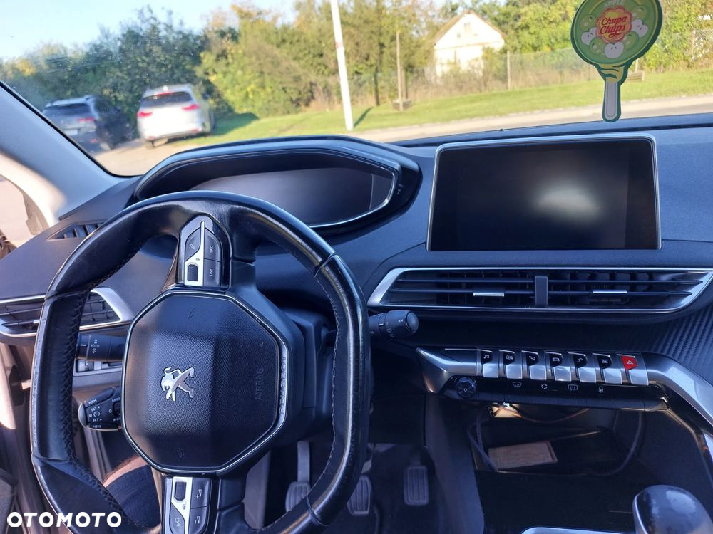 Peugeot 3008 1.6 BlueHDi Allure S&S - 25