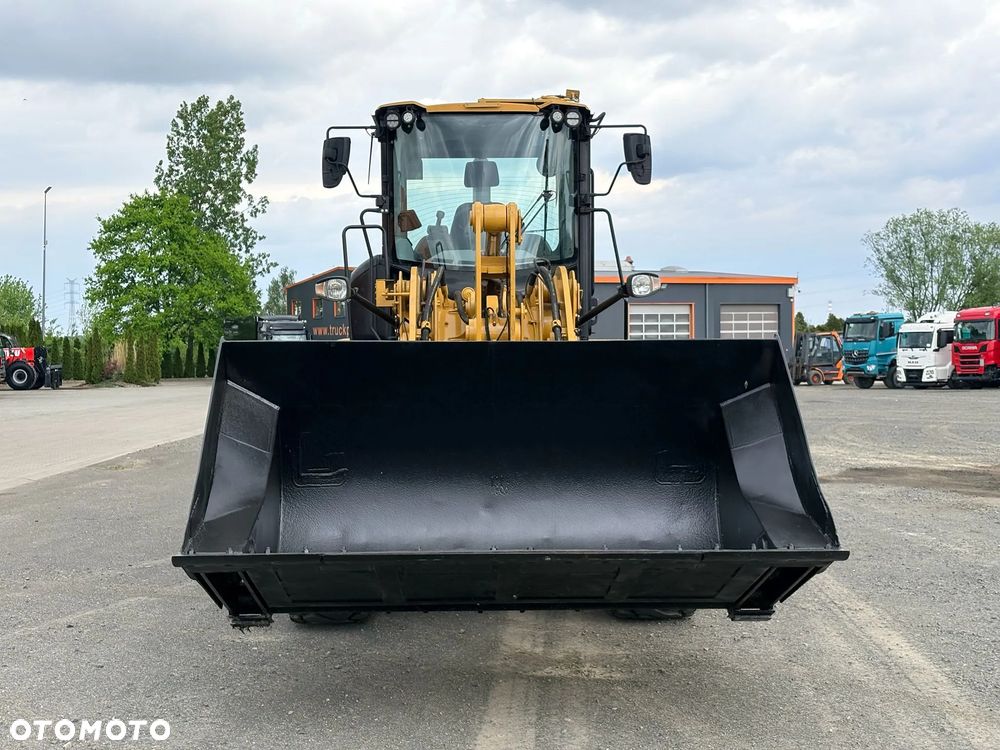 Caterpillar 930M - 2