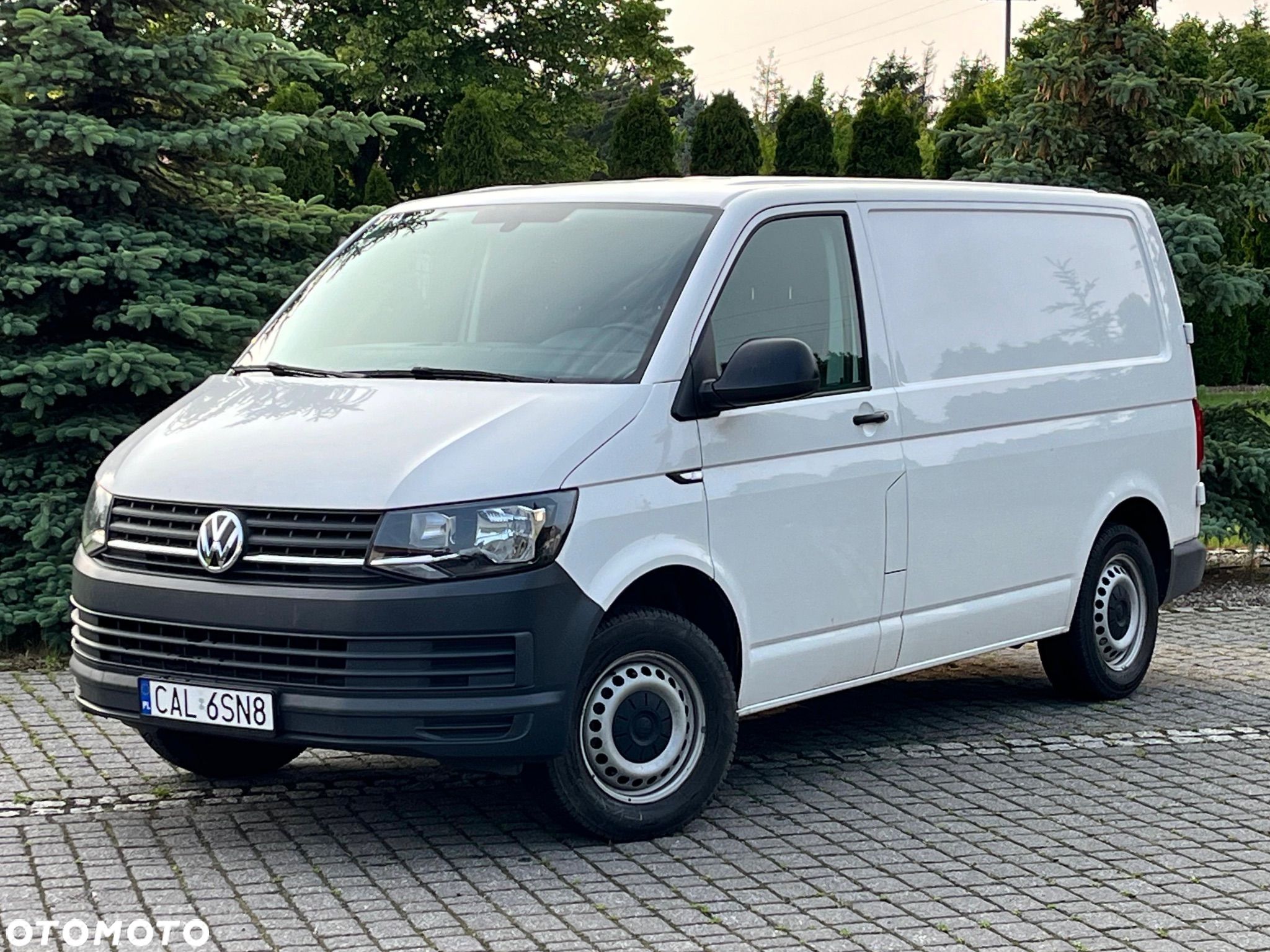 Volkswagen Transporter - 1