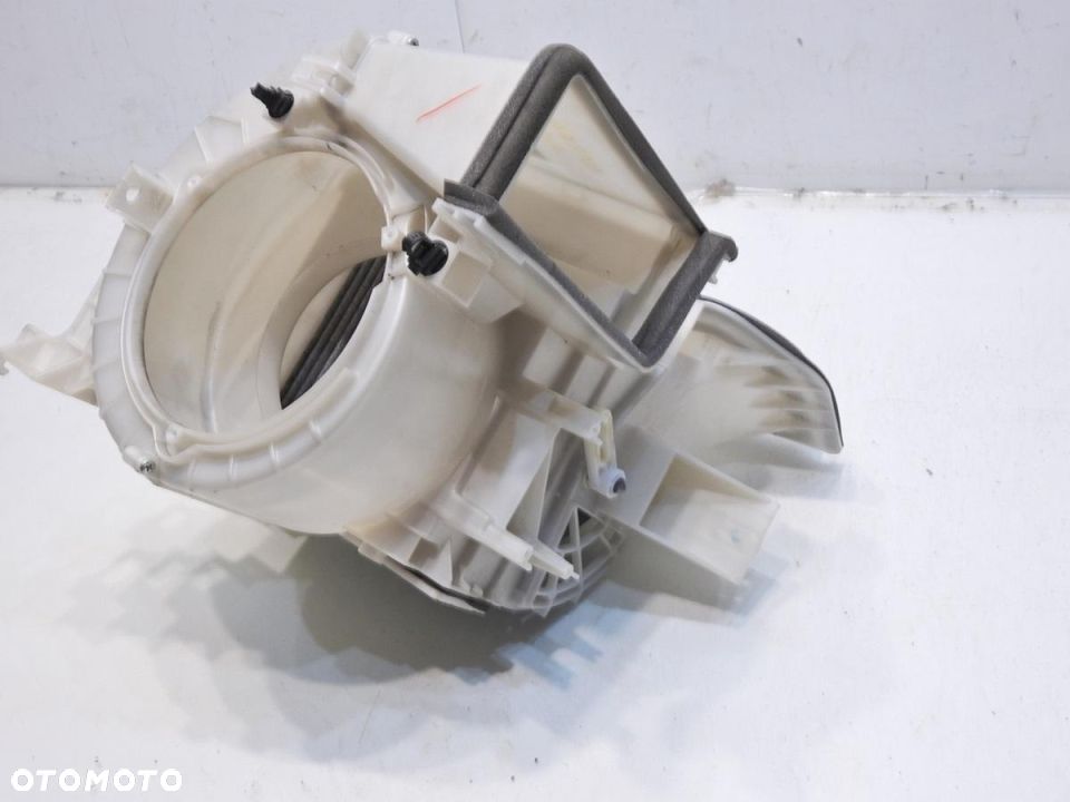 OBUDOWA DMUCHAWY NAGRZEWNICY MAZDA 6 GH - 4