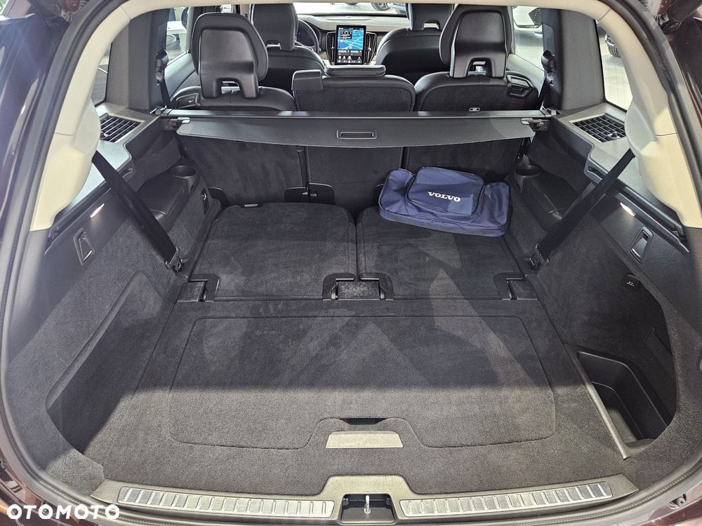 Volvo XC 90 - 25