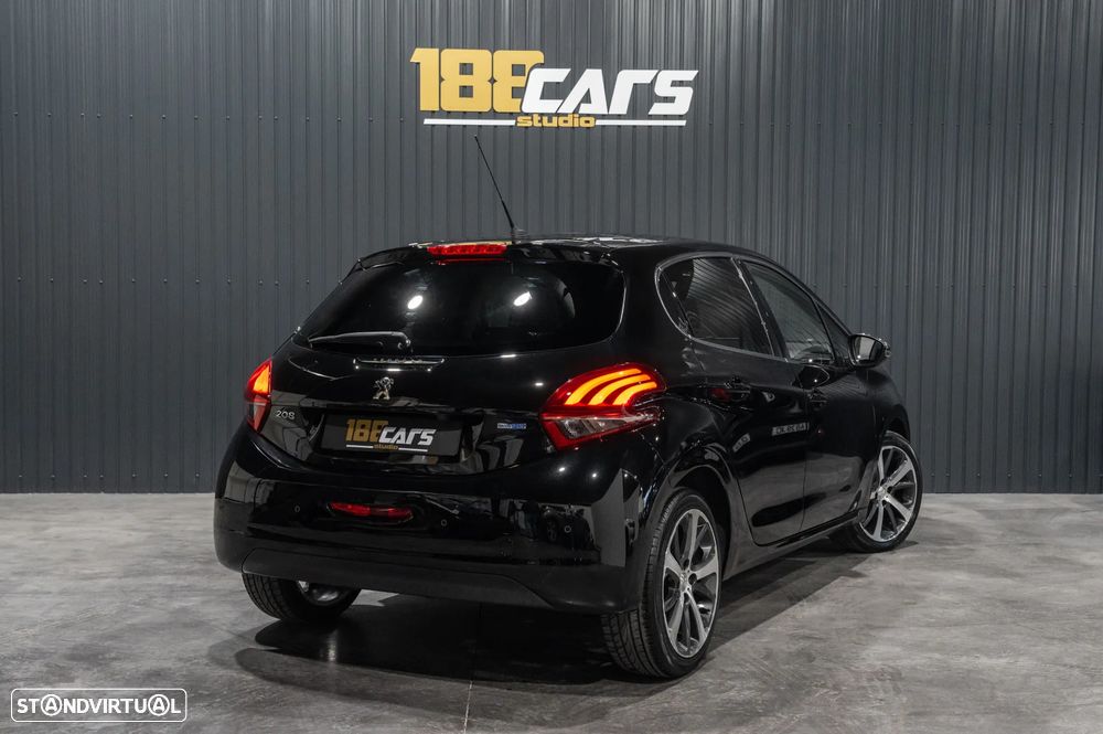 Peugeot 208 1.6 BlueHDi GT Line - 5