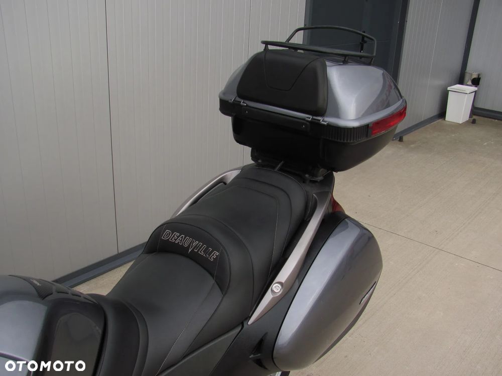 Honda Deauville - 36