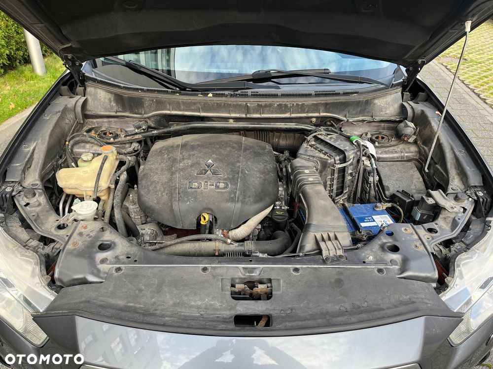 Mitsubishi Outlander 2.2 DID Instyle EU5 TC-SST - 23