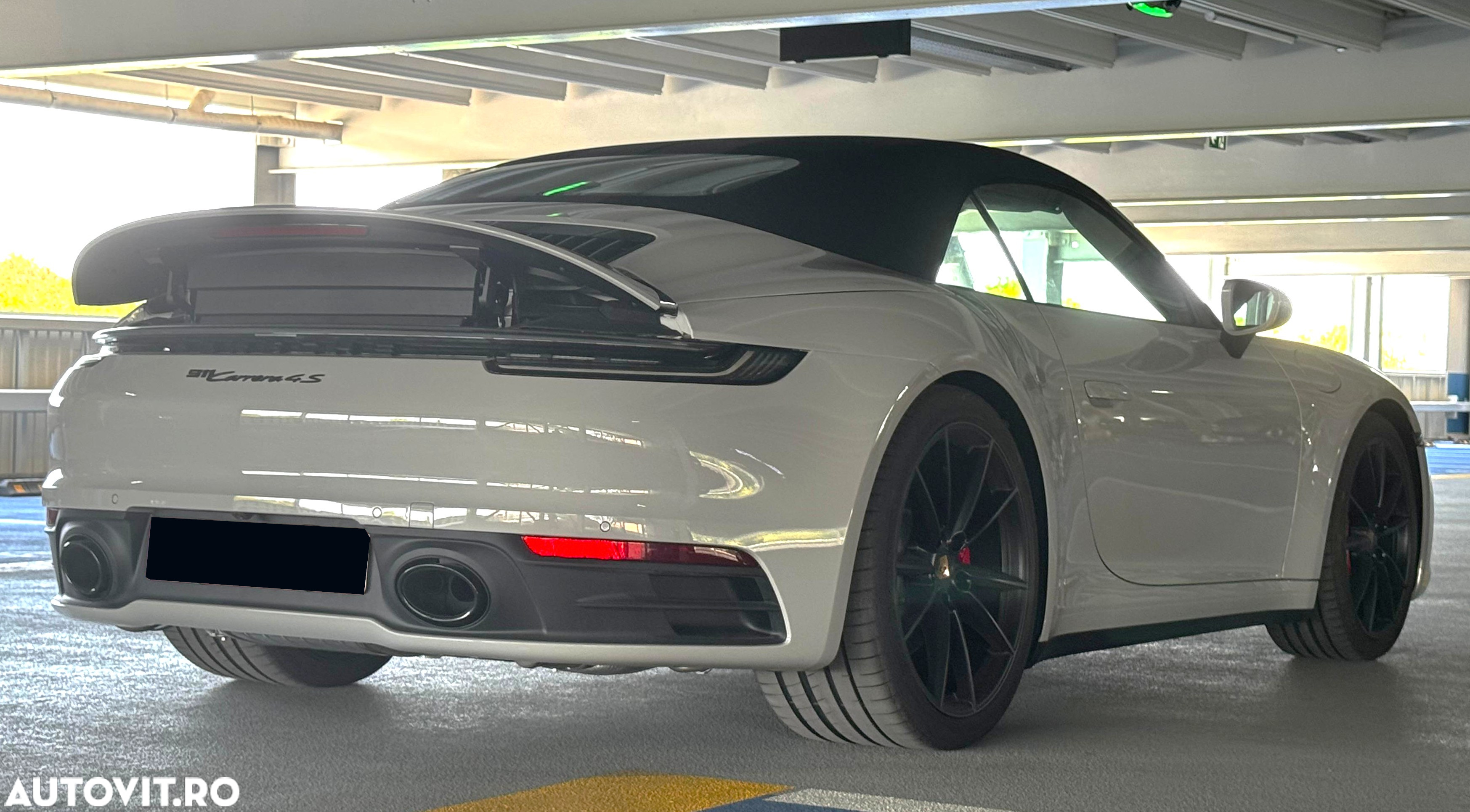 Porsche 911 Carrera 4S Cabriolet PDK - 9