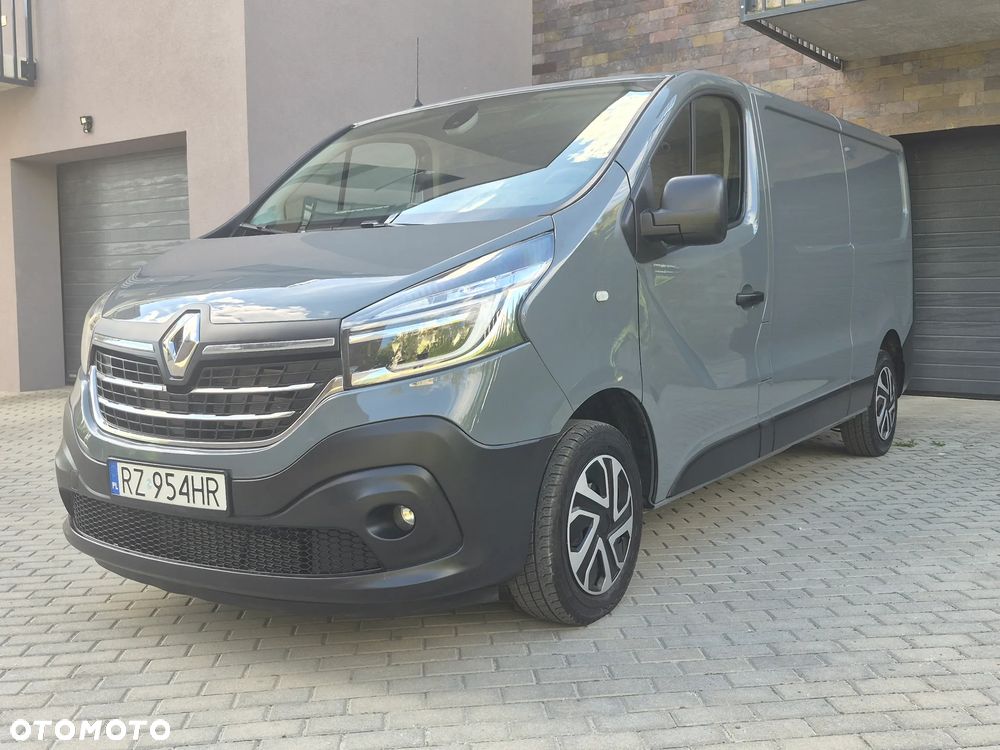 Renault Trafic - 1