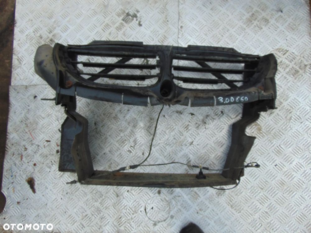 Pas przód bmw e60 3,0 d - 2