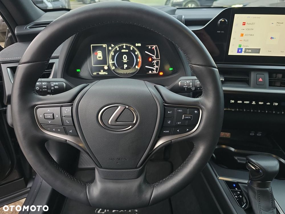 Lexus UX - 9