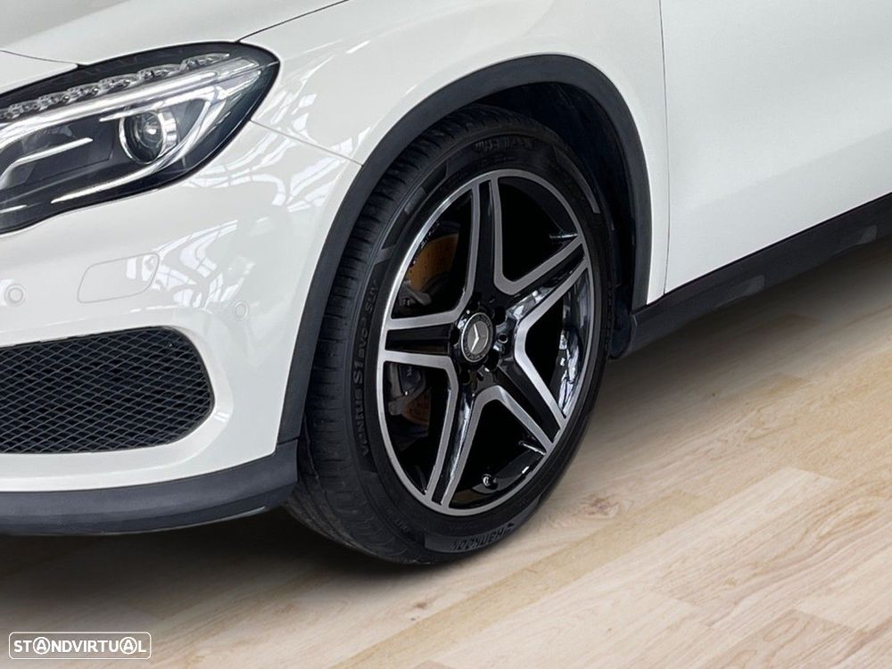 Mercedes-Benz GLA 200 d AMG Line - 15