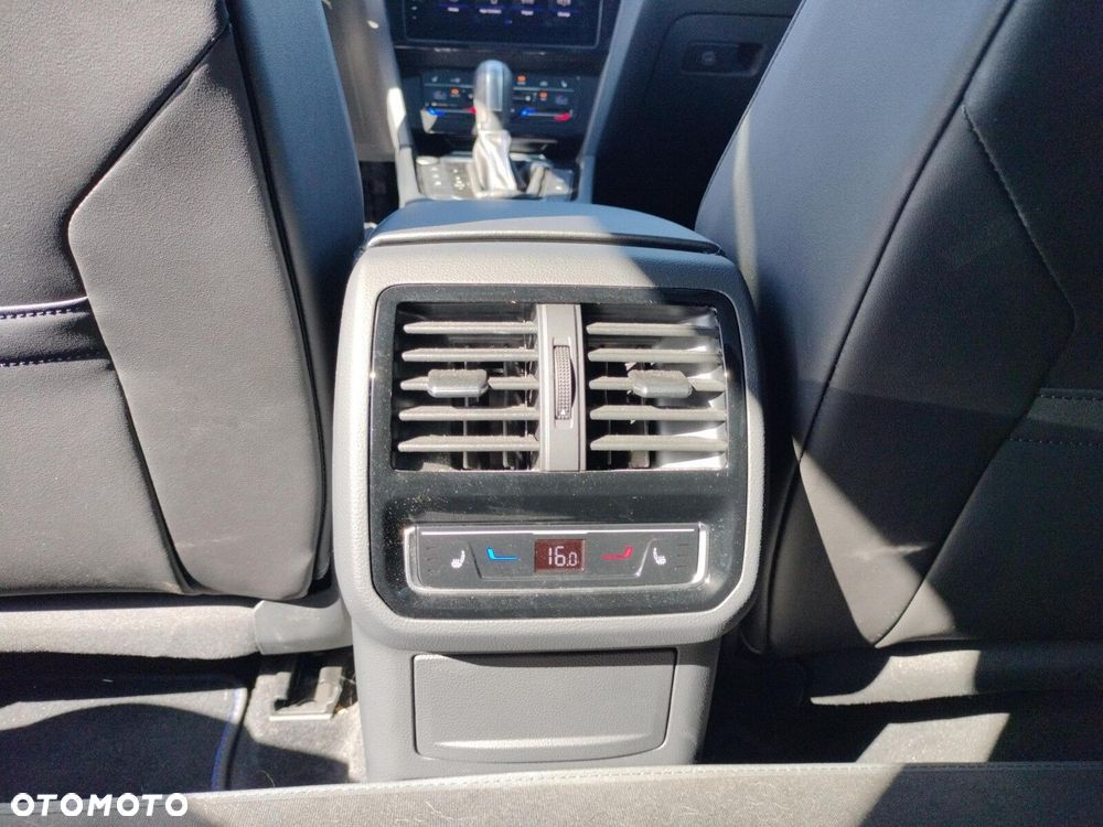 Volkswagen Arteon 2.0 TSI 4Motion R DSG - 34