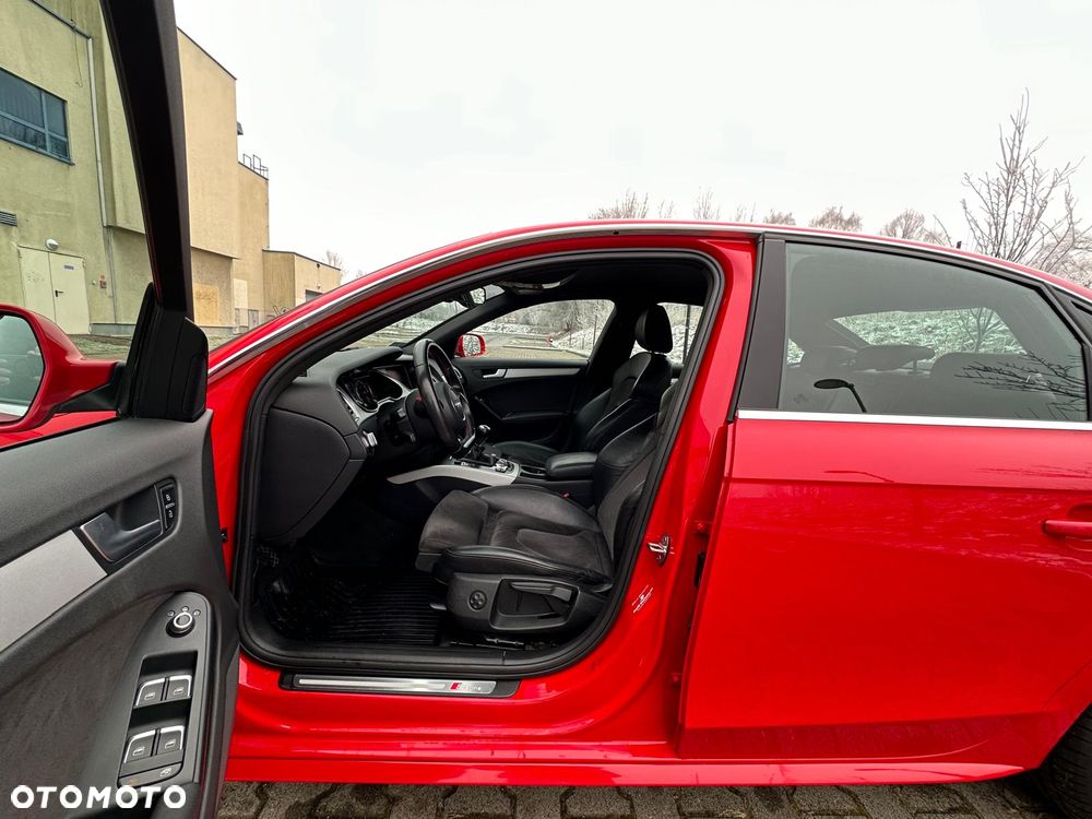 Audi A4 Limousine 1.8 TFSI S line Sportpaket - 30