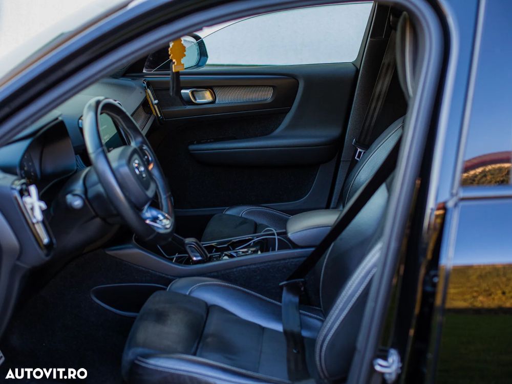 Volvo XC 40 D4 AWD R-Design - 14