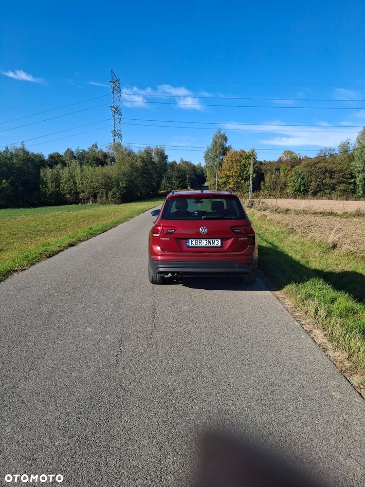 Volkswagen Tiguan - 3