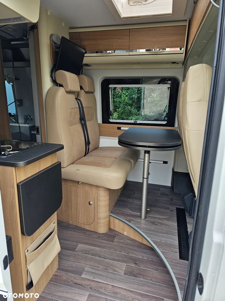 Adria TWIN 600 LUX Zimowy Hak MAX doposażony - 13