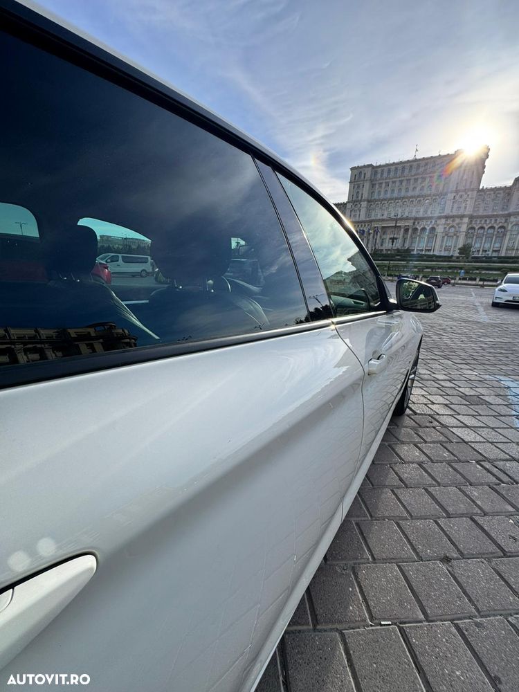 BMW Seria 3 320d xDrive Aut. - 4