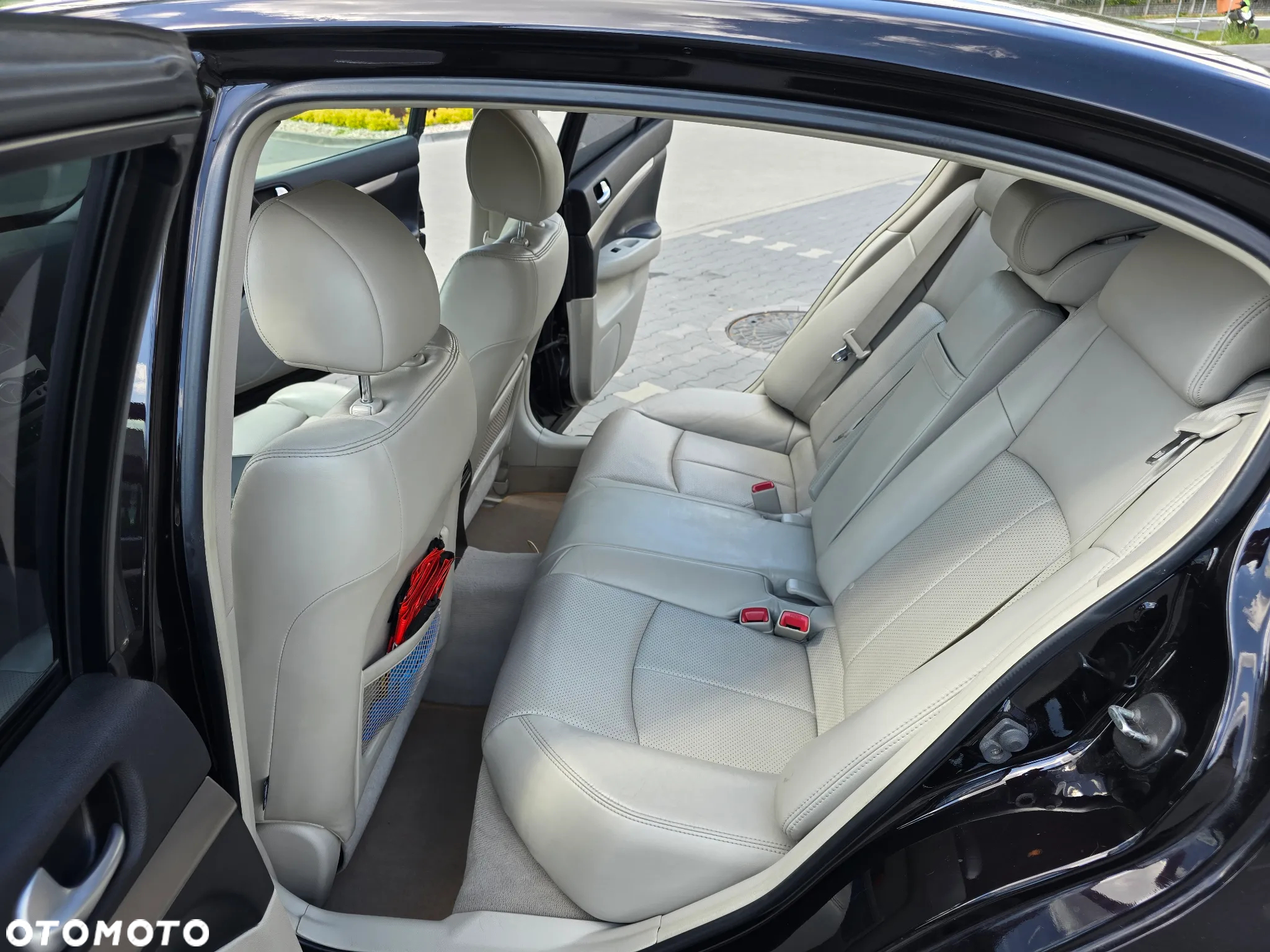 Infiniti G G37 GT Premium AWD - 38