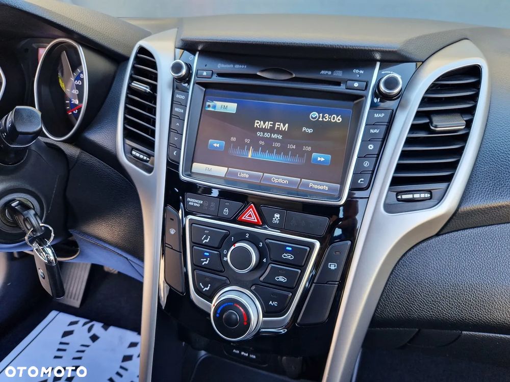 Hyundai i30 blue 1.4 Classic Navigation - 28