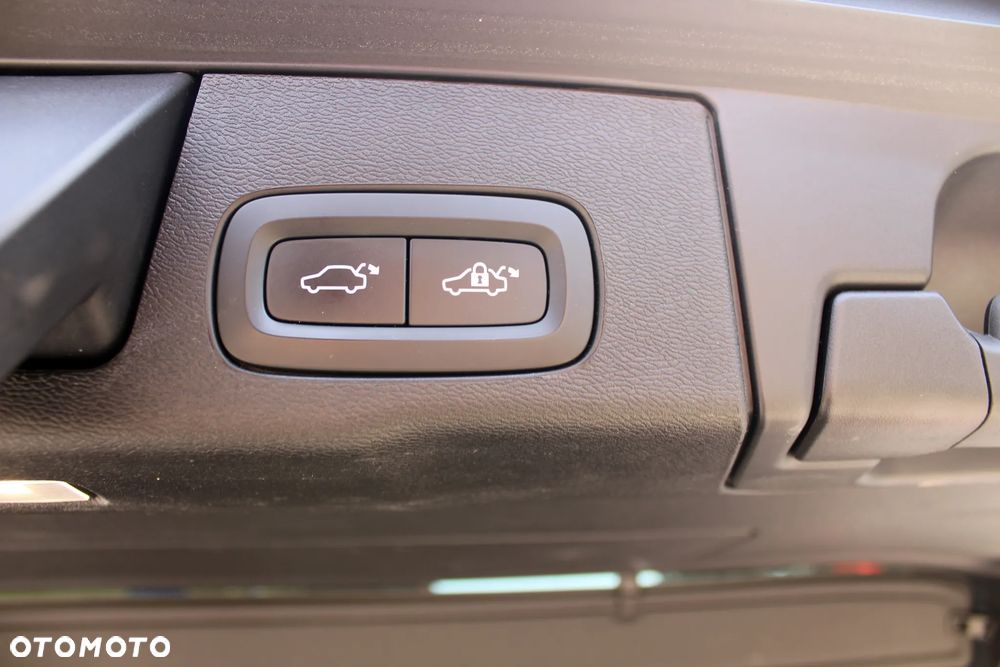 Volvo XC 60 D4 Geartronic RDesign - 21